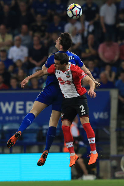 一位年輕前 一位年輕前